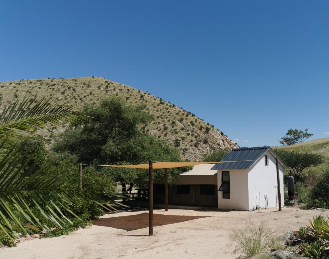 Achab Self Catering Tent Usakos エクステリア 写真